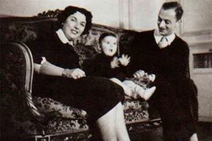 Charly García junto a sus padres, Carmen y Carlos