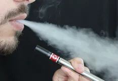 Un policía fabricaba en su casa líquidos para vapear cigarrillos electrónicos