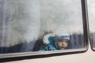 Un niño en un colectivo en Lisichansk, Oblast de Lugansk (Ucrania)