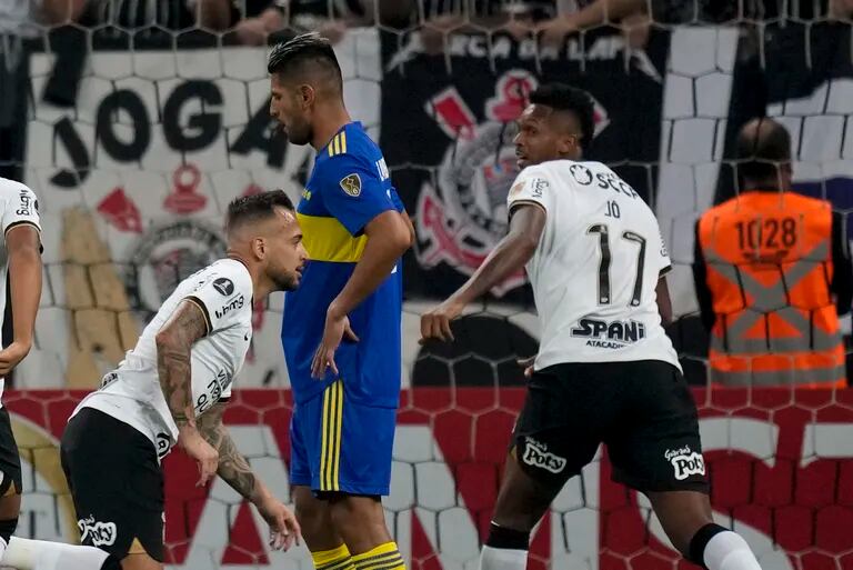 Boca se malacostumbró a manejarse en la turbulencia y a sufrir con  Corinthians en la Copa Libertadores - LA NACION