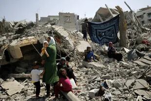 Miles de familias no tienen donde vivir en Gaza, luego de los bombardeos isralíes
