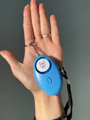 La alarma, otro de los accesorios más usados por las mujeres para ahuyentar a posibles atacantes