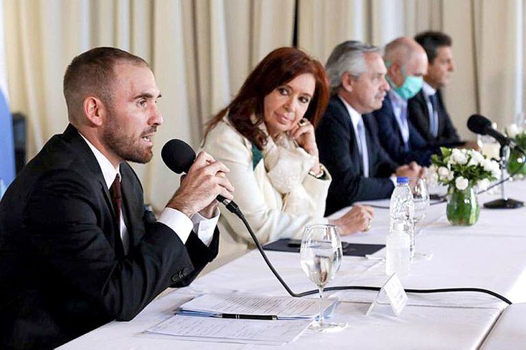 En sus últimos discursos, Cristina Kirchner apuntó contra la estrategia económica del Gobierno, comandada por Martín Guzmán 