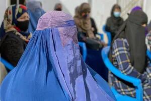 Los talibanes toman una cruel decisión con las mujeres que se divorciaron de hombres maltratadores