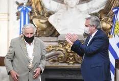 "Argentinos, quiéranse un poco más”, dijo "Pepe" Mujica tras ser condecorado por Fernández