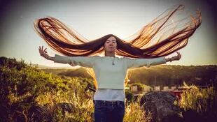 Abril, "la Rapunzel argentina", en 2017 Guinness World Records la registró como "la adolescente con el pelo más largo del mundo con una longitud de 1,52 metros".