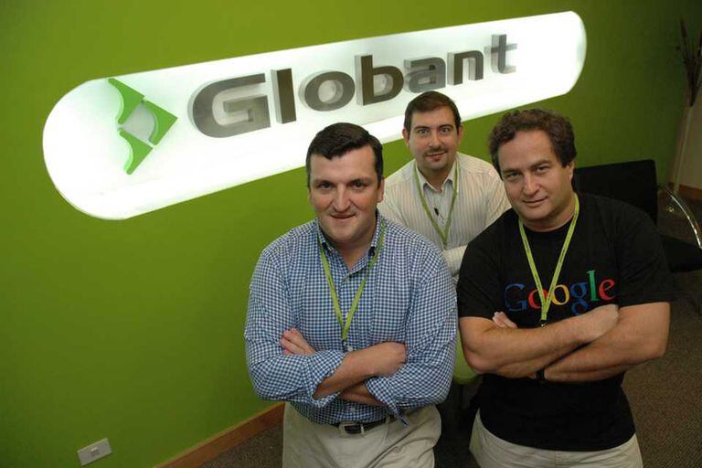 Martín Migoya, CEO y cofundador de Globant, junto a los ejecutivos que iniciaron la firma en 2003