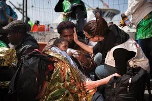 Miseria, hambre y guerras. Quiénes son los argentinos que trabajan en las zonas de desastre humanitario