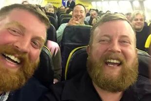 Los dobles se encontraron en un avión rumbo a Irlanda