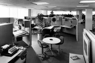 En la Action Office, en los 70, los paneles bajos y movibles podían dar cierta privacidad sin perder la conexión con el entorno