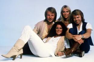 ABBA en 1977, los años de su apogeo como grupo activo: Bjorn Ulvaeus, Agnetha Faltskog, Benny Andersson y Anni-Frid Lyngstad