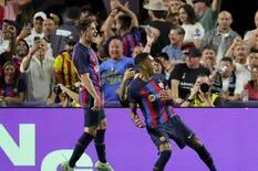 Debut de Lewandowski y golazo de Raphinha: Barcelona se lució ante Real Madrid en un partido a cara de perro