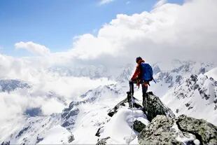 Dorința personală de aventură a oamenilor Săgetător va fi satisfăcută cu alpinismul