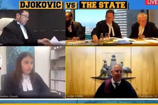 La audiencia entre el juez Kelly, los abogados de Djokovic y el del Ministerio del Interior duró una siete horas, incluidas varias interrupciones.
