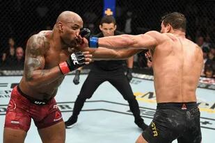 En su última pelea, Paulo Costa venció al cubano Yoel Romero en UFC 241 en agosto de 2019 por decisión unánime