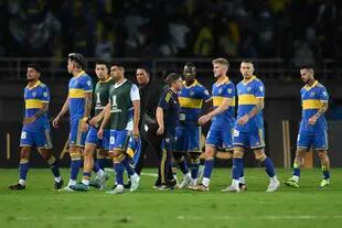 La desazón de los jugadores tras la derrota; a Boca le quedan dos partidos como local para procurar la clasificación.