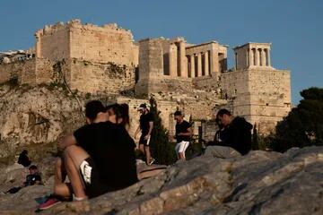 Situado en el centro histórico de Atenas, el templo dórico de Partenón dedicado a la diosa Atenea, protectora de la ciudad antigua homónima, data del período clásico de la antigüedad griega