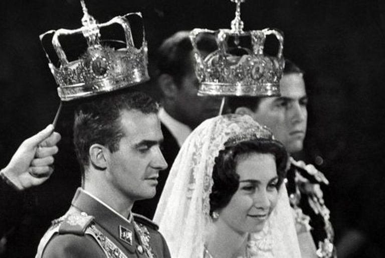 La ficción incluirá detalles de la relación de los reyes que se casaron el 14 de mayo de 1962.