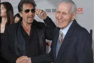 Al Pacino llenó de elogios a Jack Kevorkian en la entrega de los premios Emmy, donde el actor obtuvo un galardón por su interpretanción del doctor muerte