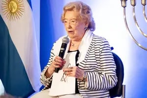 El recuerdo de Sara Rus, sobreviviente de Auschwitz y Madre de Plaza de Mayo, que murió hoy a los 96 años