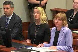 Amber Heard, presente en el tribunal en el que la jueza Penney Azcarate leyó el veredicto