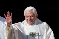 Tras un informe demoledor, Benedicto XVI lanzó un fuerte mea culpa, pero se defendió de las acusaciones