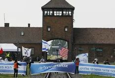 Homenaje a las víctimas de Holocausto en Auschwitz