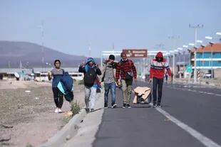 Los migrantes sin documentos, luego de cruzar la frontera