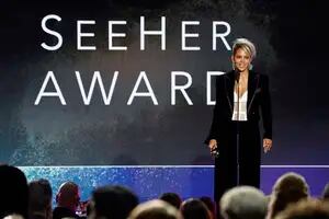 El discurso encendido de Halle Berry, las lágrimas de Lady Gaga, los ganadores y looks
