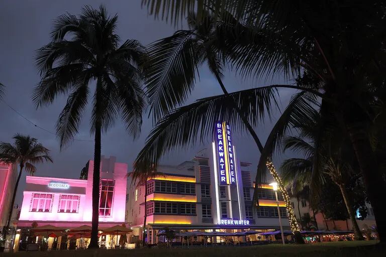 Miami impone il coprifuoco a South Beach, una destinazione molto popolare per gli argentini