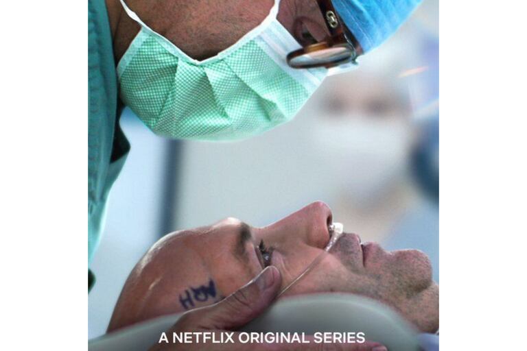 El neurocirujano es uno de los protagonistas de una serie de Netflix llamada "The Surgeon's Cut" o "Ases del Bisturí"