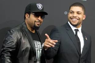 Ice Cube y su hijo actor O'Shea Jackson Jr. en Berlín para el estreno  europeo de Straight Outta Compton