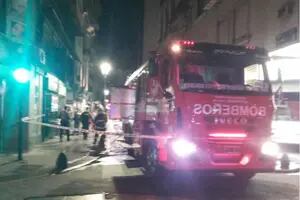 Incendio en el edificio donde vive Elsa Serrano: murió una mujer en la vivienda