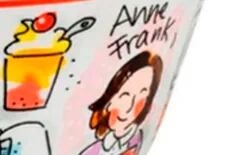 Una tienda de Ámsterdam retiró de la venta una vajilla con la figura sonriente de Ana Frank tras recibir críticas