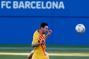 Lionel Messi jugó los primeros 45 minutos del primer amistoso de Barcelona en la era Koeman 