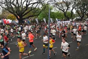 Qué calles están cortadas esta mañana por la Maratón de Buenos Aires