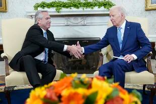 Reunión del presidente Joe Biden con Alberto Fernández, en la Oficina Oval de la Casa Blanca en Washington, el miércoles 29 de marzo de 2023