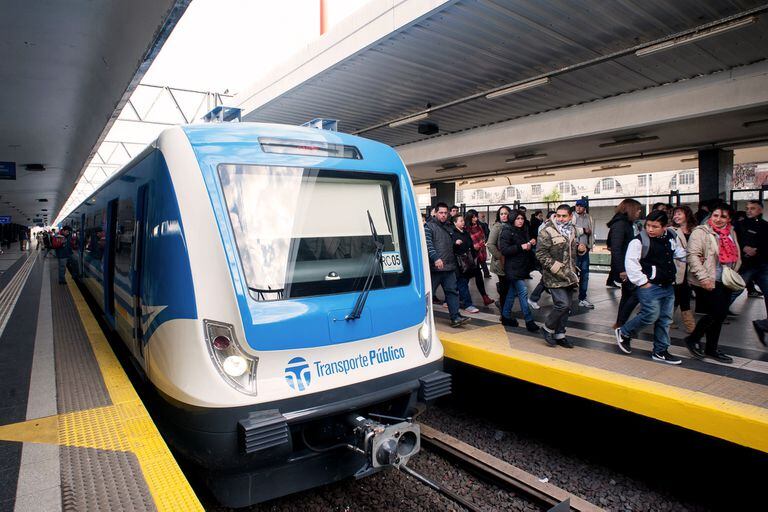 Anuncian un paro de 24 horas en el tren Sarmiento por la muerte de un operario