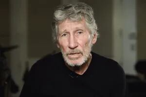 El exabrupto de Roger Waters a un pedido de Mark  Zuckerberg