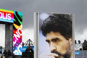 Recorrido en fotos por la vida de Diego Maradona en la reapertura de Tecnópolis