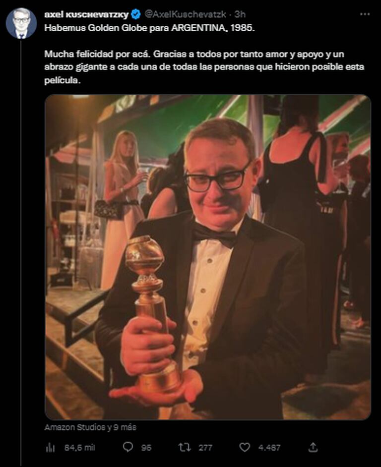 Axel Kuschevatzky se fotografió con el Globo de Oro (Foto: Twitter)