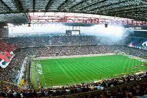 La historia detrás del mito de los dos nombres del estadio de Inter y Milan, donde juegan hoy por la Champions