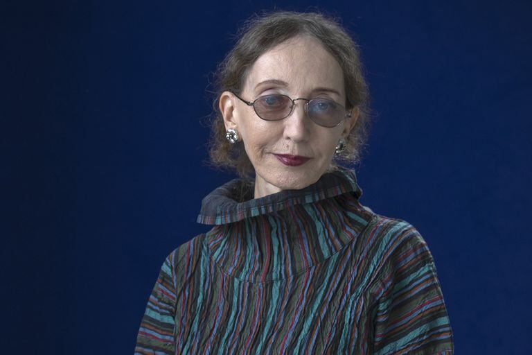 Joyce Carol Oates, año a año candidata al Nobel de Literatura, ganó el Premio Pepe Carvalho
