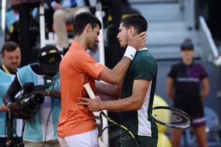 El único choque entre Novak Djokovic y Carlos Alcaraz fue el 7 de mayo del año pasado, en las semifinales del Masters 1000 de Madrid, con una enorme victoria del español en tres sets
