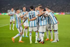 Argentina cerró la gira por Asia con la administración justa de egos, experiencia y talentos