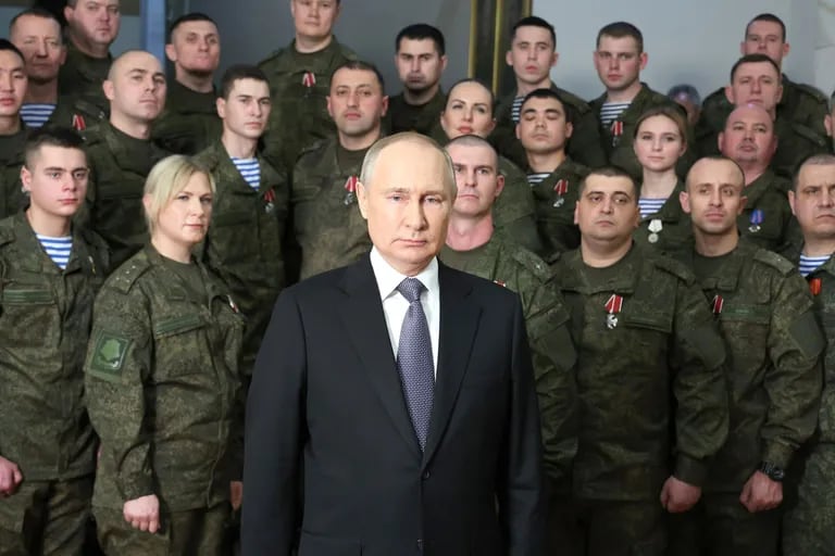 Witwen russischer Soldaten flehen Putin eindringlich an, das Ende des Krieges zu beschleunigen