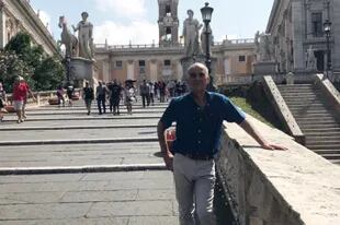 El padre de Paula en su último viaje a Italia: "La distancia solo separa cuerpos y no almas”.