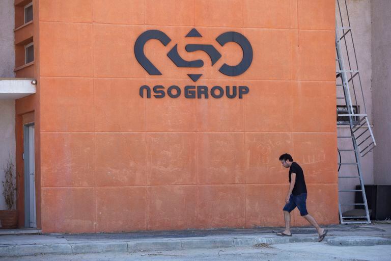 Apple demanda a la empresa israelí de espionaje digital NSO Group