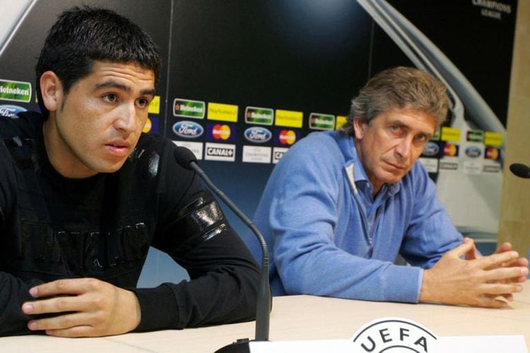 Riquelme y Pellegrini, durante una conferencia de prensa en Villarreal