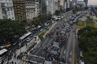 Marchas y protestas en la ciudad de Buenos Aires, calles cortadas y caos de tránsito